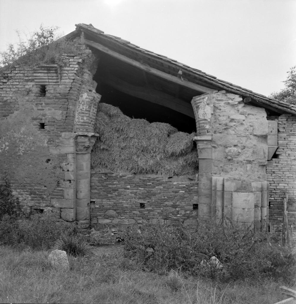 ancienne abbaye cistercienne de Lagarde-Dieu