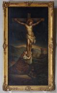 tableau et son cadre ; crucifixion avec Madeleine aux pieds de la croix