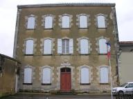 noviciat, puis aumônerie, actuellement siège d'association (Maison Saint-Louis)