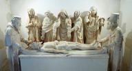 groupe sculpté : la Mise au tombeau