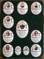ensemble de onze plaques commémoratives de la première guerre mondiale