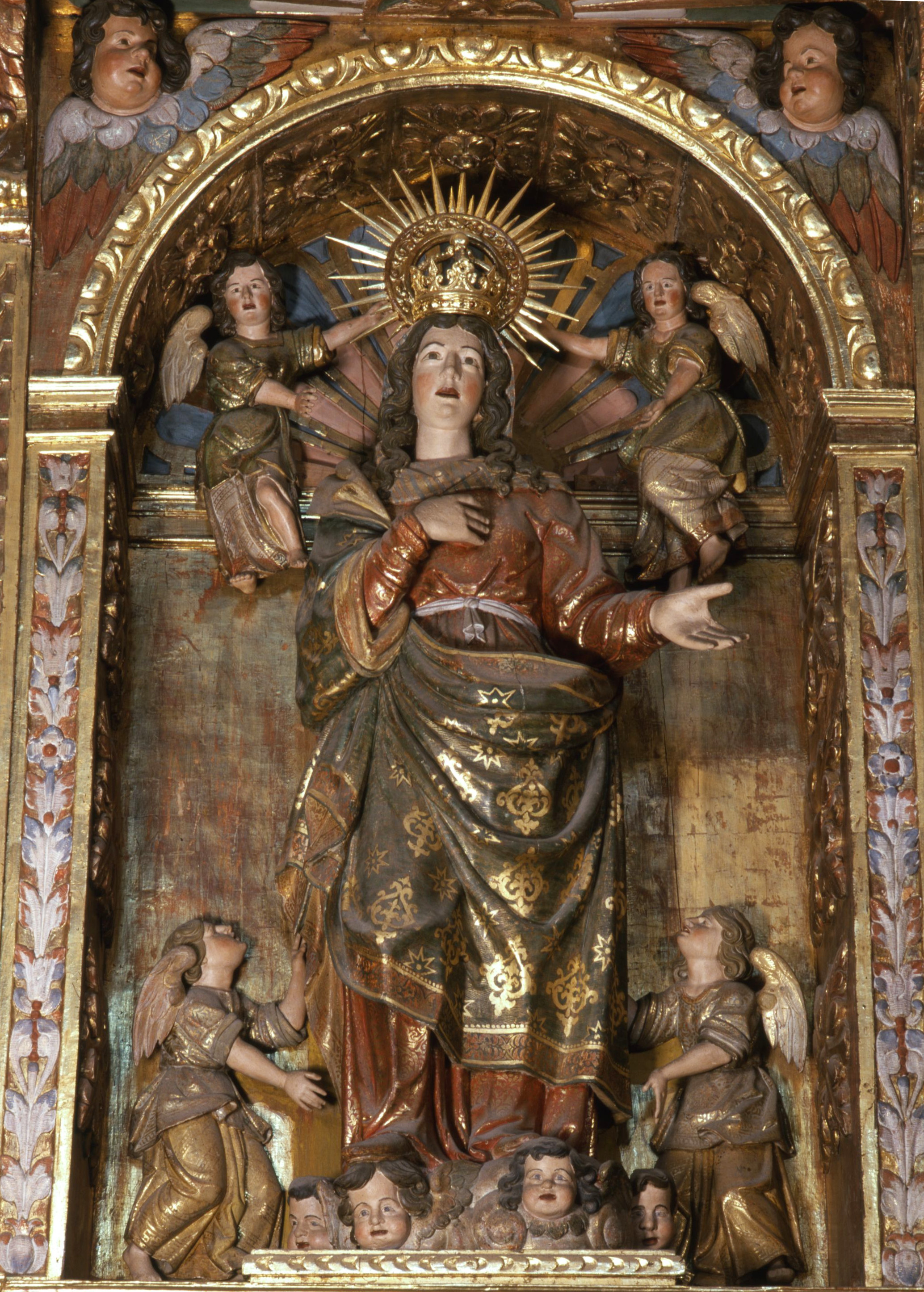 trois statues : saint Pierre, Assomption, saint Paul