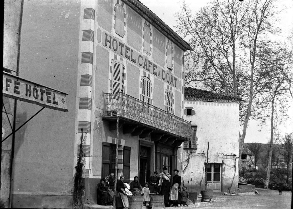 Ancien hôtel et café A. Doat