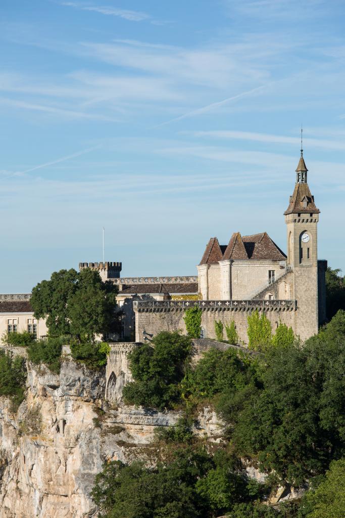 château abbatial, puis château des évêques