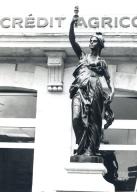 monument (monument commémoratif), fontaine monumentale, de la république