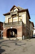 ancienne école (préau d'école), puis mairie