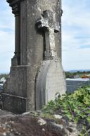 tombeau de Marinne Arnal (stèle funéraire)
