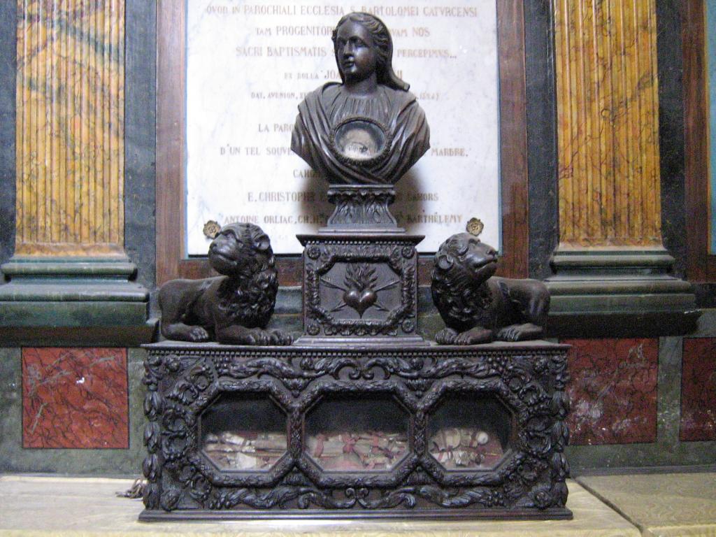 châsse (coffret-reliquaire), 2 statues, buste-reliquaire