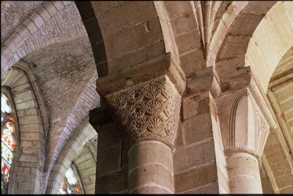 abbaye de bénédictins Saint-Sauveur