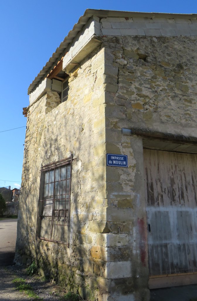moulin à farine ; scierie ; atelier de tissage ; fabrique de peigne en corne, usine de Lévis-Mirepoix dite usine du Perdut