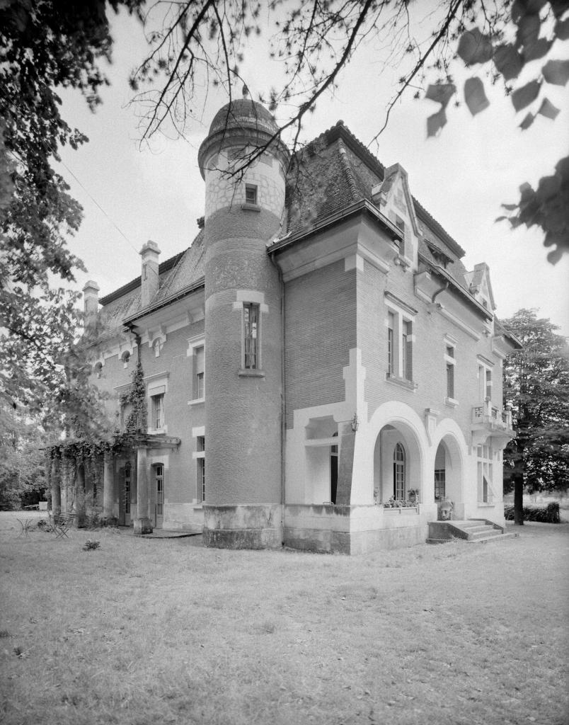 château de Sainte-Arthémie