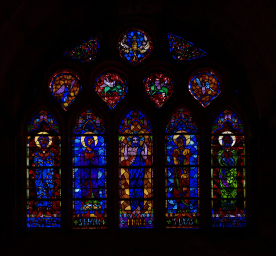 verrières de l'église abbatiale Notre-Dame
