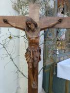 statue (statuette) : Christ en croix