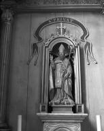 Statue : saint Privat, demi nature