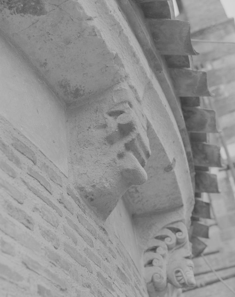 Abbaye de chanoines de saint Augustin, dite basilique Saint-Sernin, actuellement église paroissiale