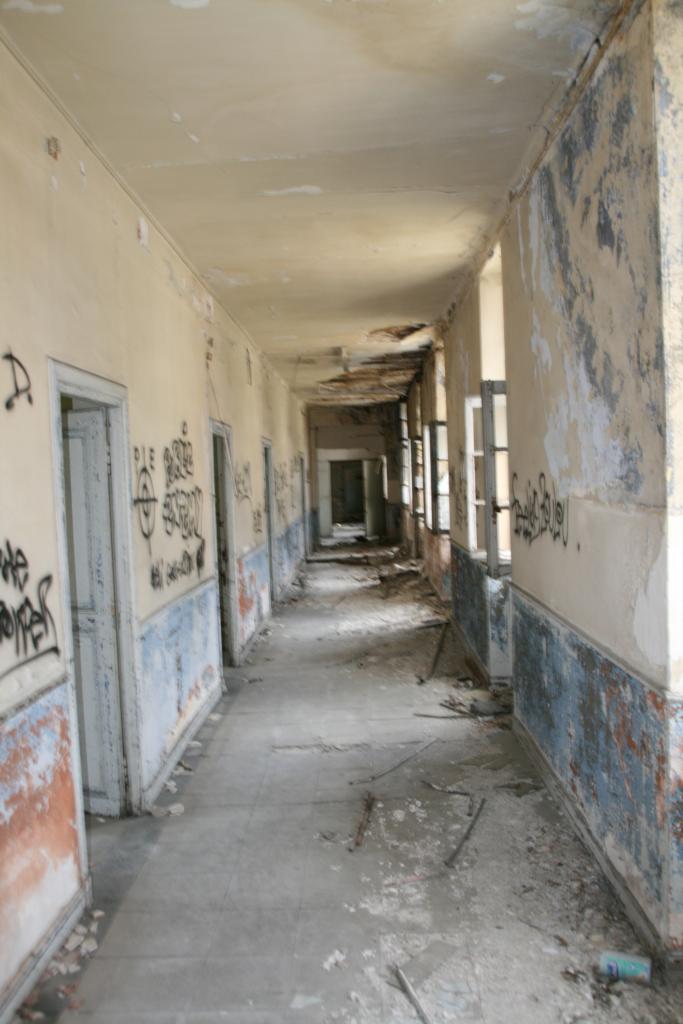 ancienne maison de retraite des prêtres âgés , ancien hospice : hôpital dit hôpital de Sabart, détruit