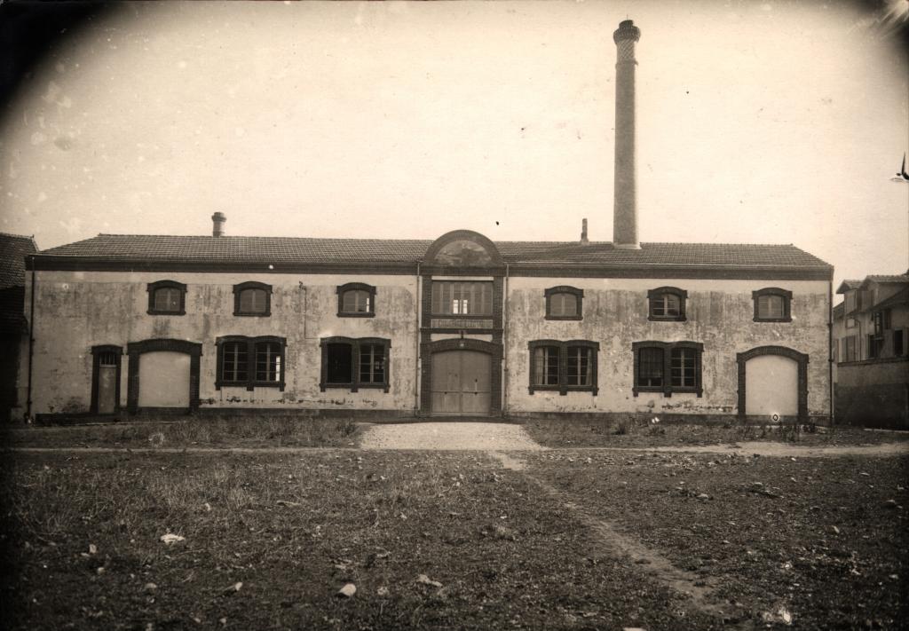 usine de céramique dite Oustau