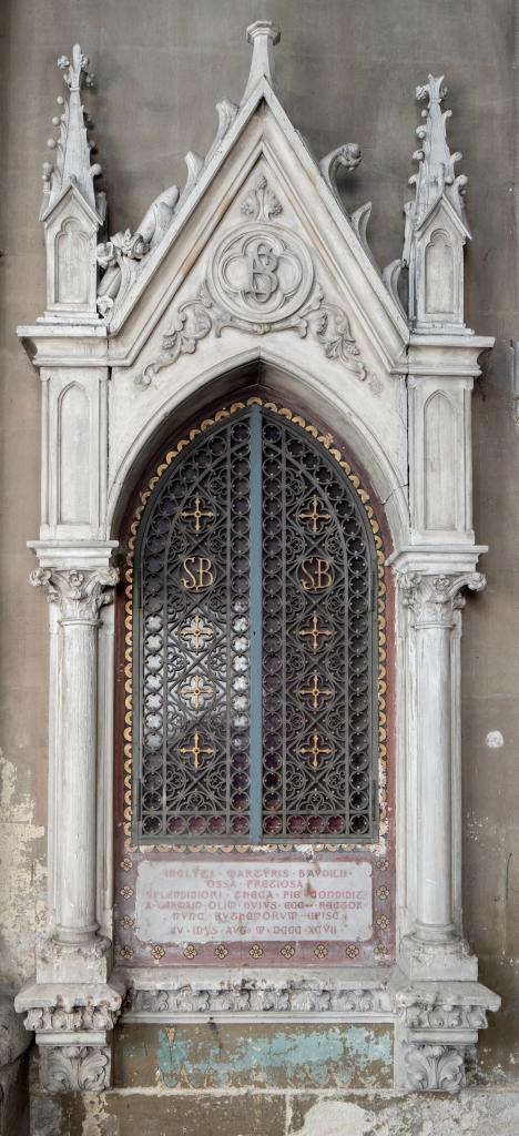 armoire à reliquaires