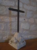 chapiteau et croix