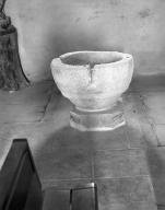 fonts baptismaux (cuve baptismale à immersion verticale)
