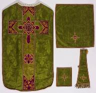 chasuble verte avec un manipule, un voile de calice et une bourse de corporal (n° 1)