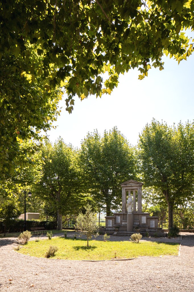 monument aux morts de la guerre de 1914-1918, de la guerre de 1939-1945 et de la guerre de 1954-1962 (Algérie)