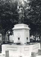 monument (monument commémoratif), de la république