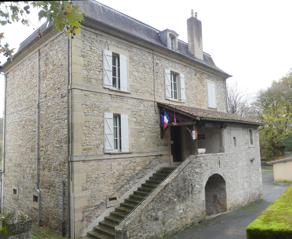 maison de maître, ancienne mairie-école, actuellement mairie