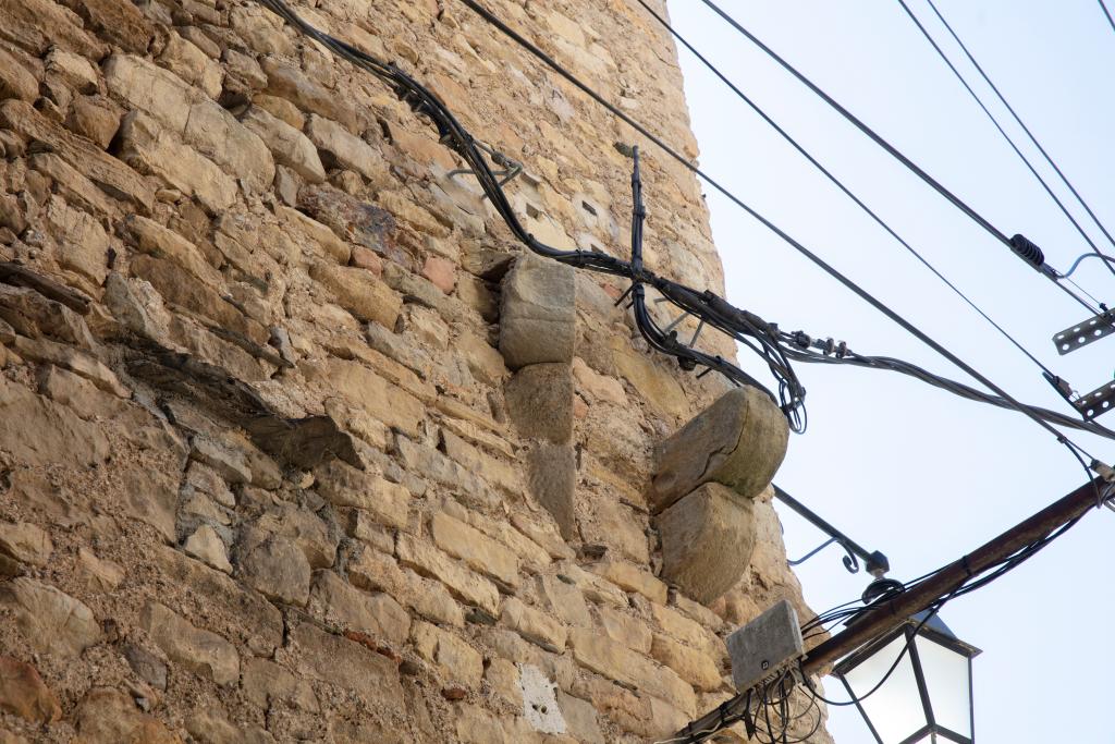 château, puis verrerie, actuellement maison