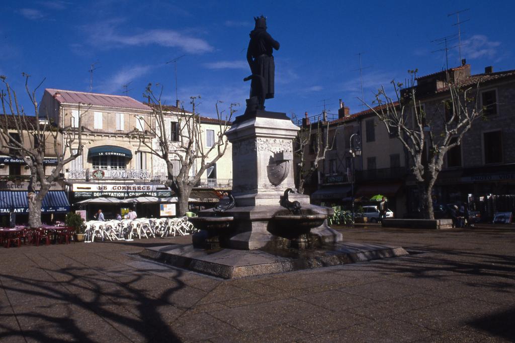 fontaine monumentale : Louis IX