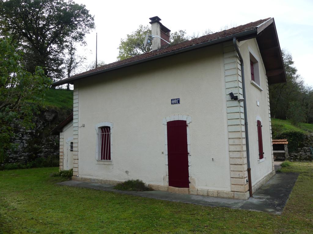 maison de garde-barrière n°401