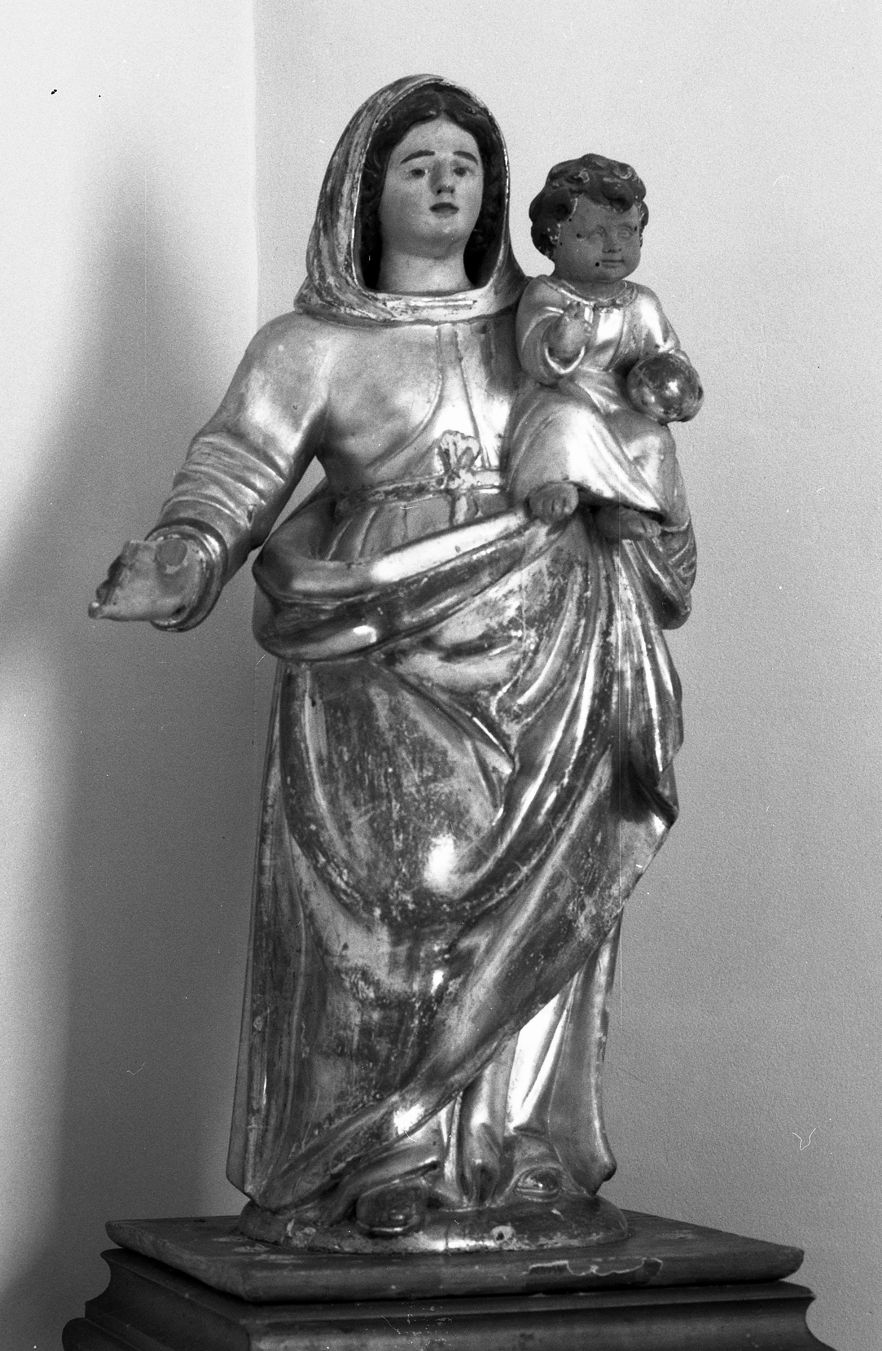 statue de Vierge à l'Enfant (N°1)