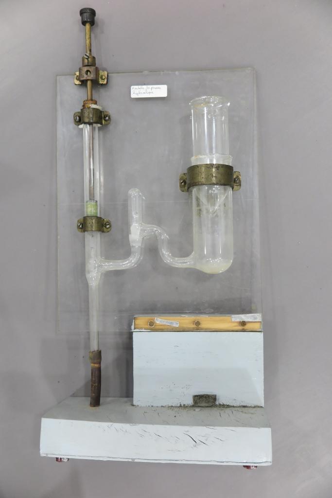 maquette de presse hydraulique