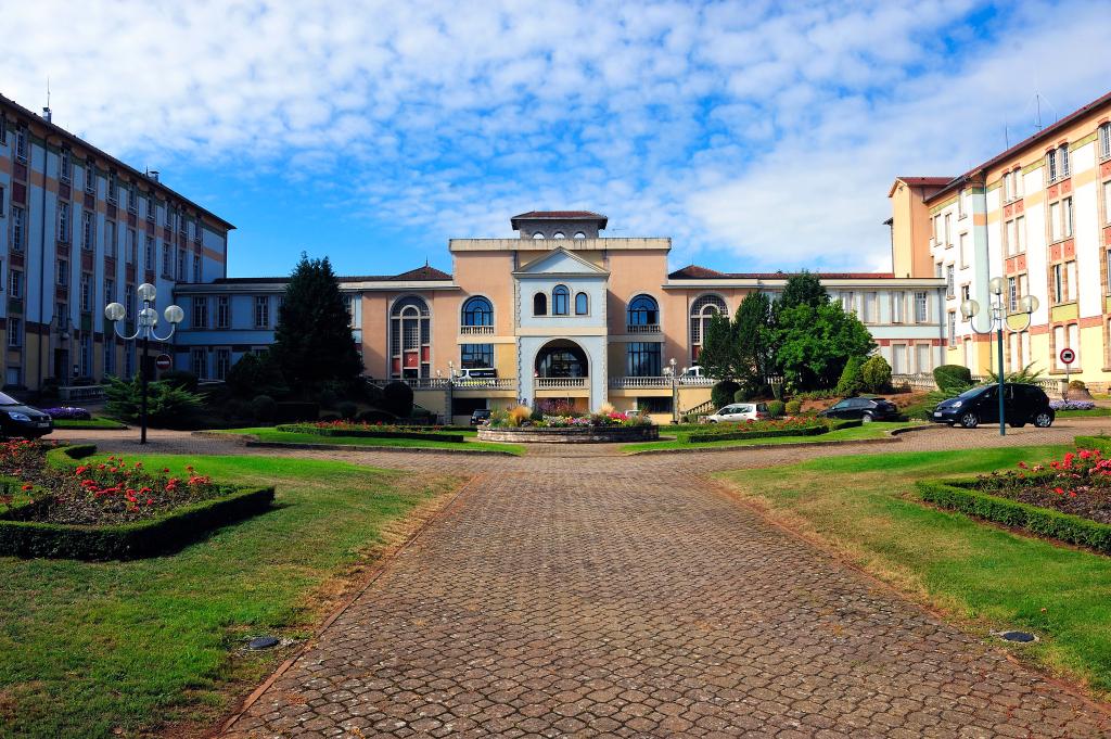 hôpital psychiatrique de Cayssiols, aujourd'hui centre Hospitalier Sainte-Marie de Rodez