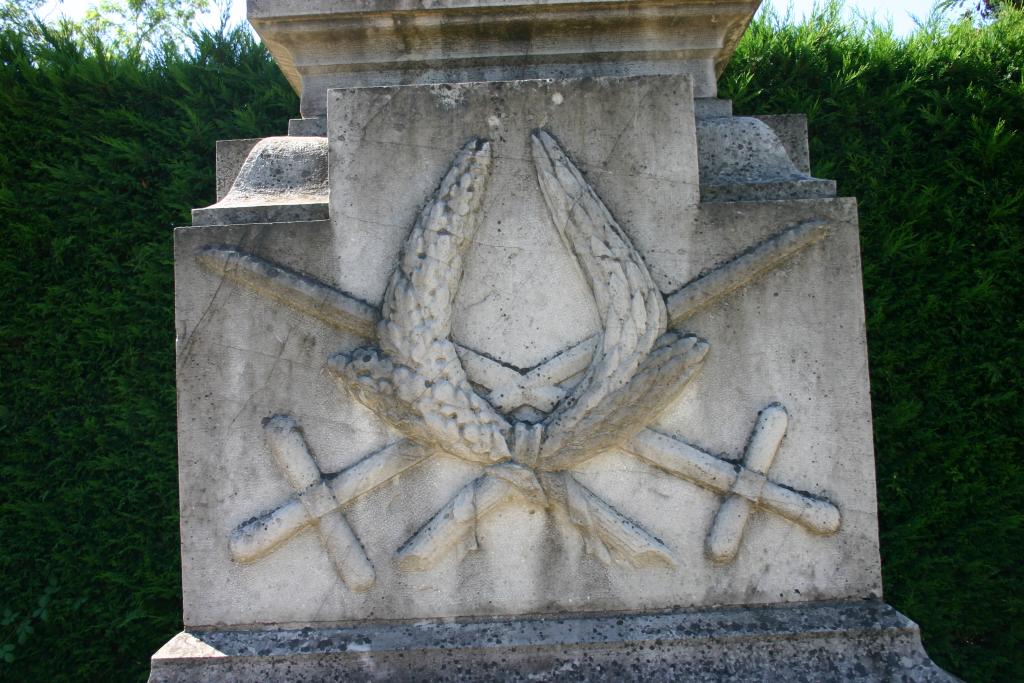 monument aux morts de la guerre de 1914-1918 et de la guerre de 1939-1945
