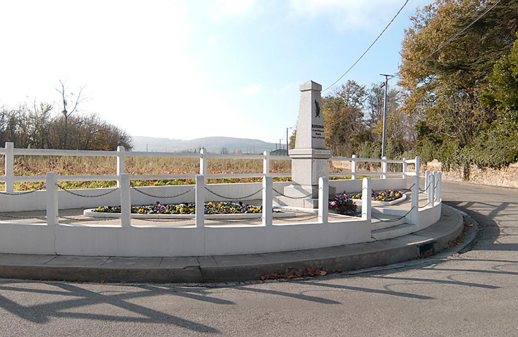 monument aux morts de la guerre de 1914-1918, de la guerre de 1939-1945 et de la guerre d'Indochine (1946-1954)