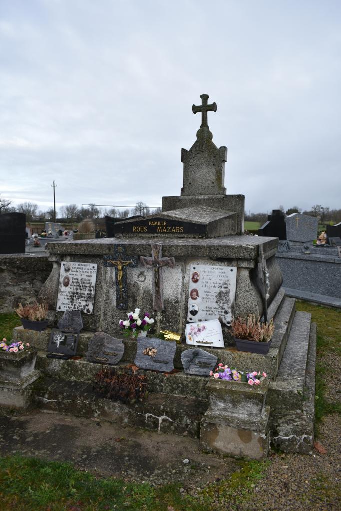 Tombeau de la famille Rous Mazars.