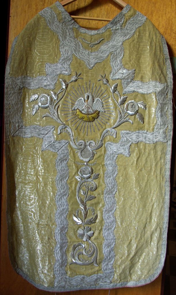 sommaire des textiles de l'église de Saint-Gervais