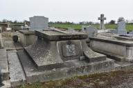 tombeau de la famille Naudin de Manne