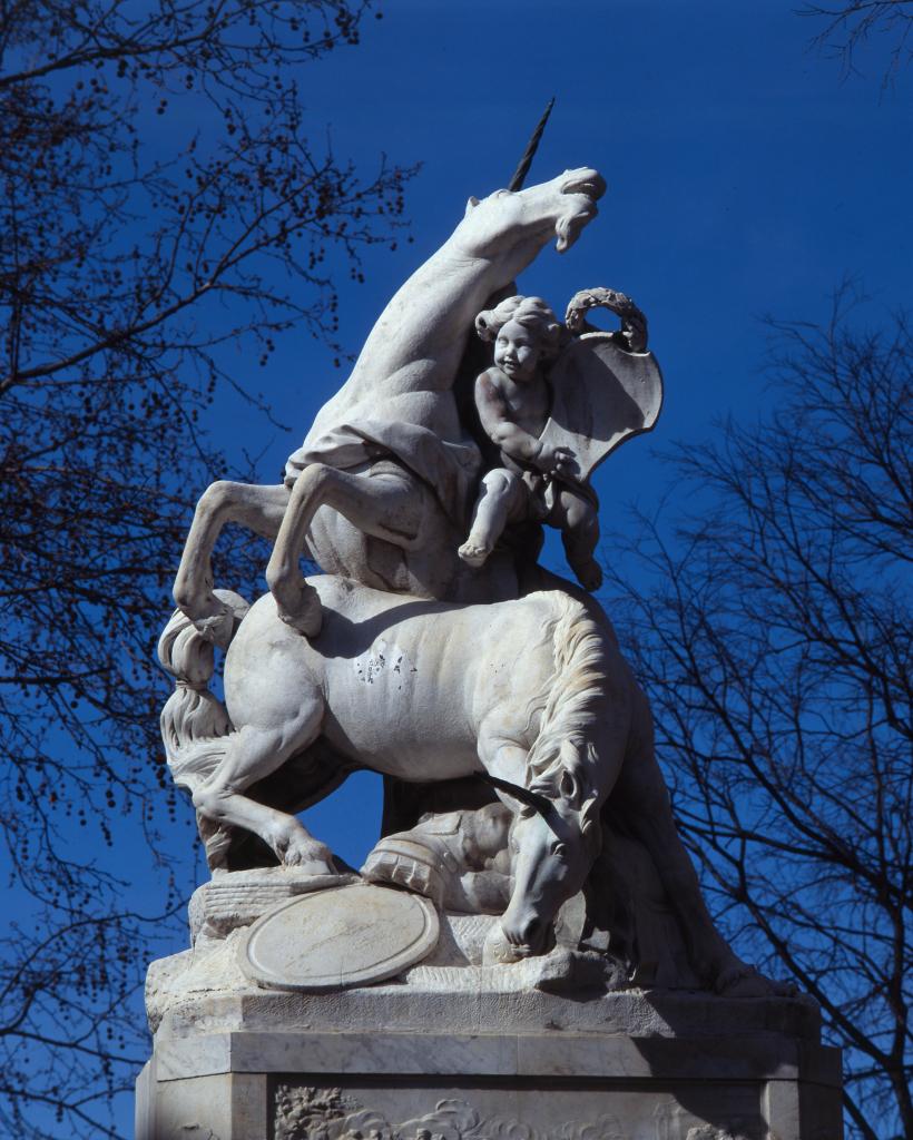 fontaine des Licornes, dite anciennement de l'Hôtel de Ville