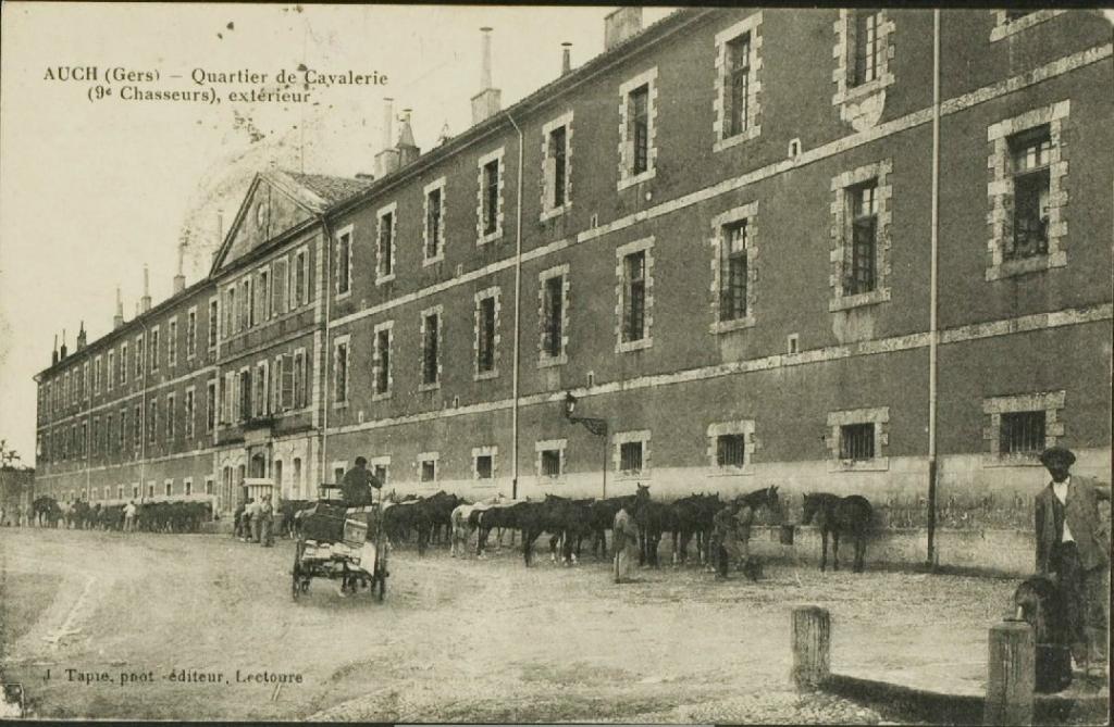 Quartier de cavalerie Henry, puis Quartier de cavalerie Espagne, Caserne d'artillerie et Centre d'Instruction du service de l'Intendance