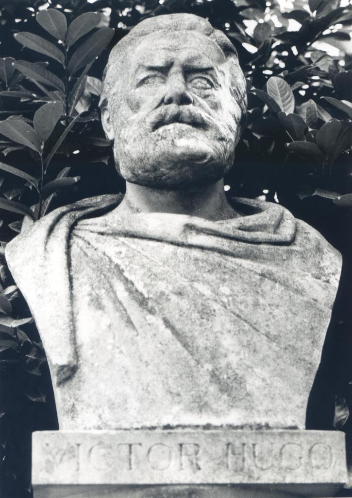 buste : Victor Hugo