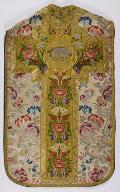 Chasuble blanche avec étole, manipule et bourse de corporal