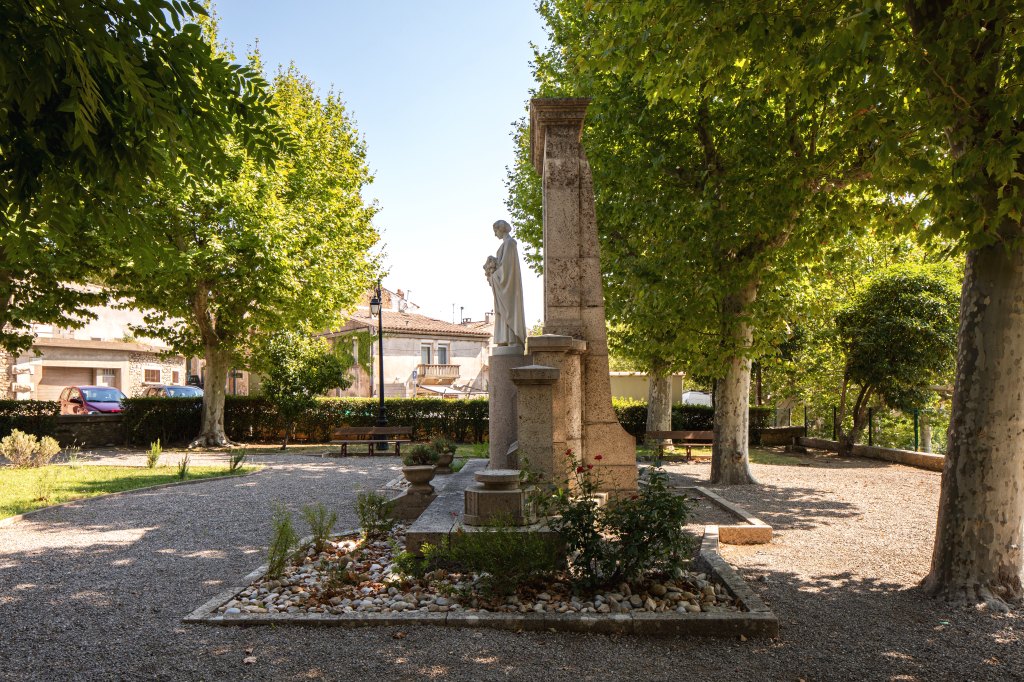monument aux morts de la guerre de 1914-1918, de la guerre de 1939-1945 et de la guerre de 1954-1962 (Algérie)