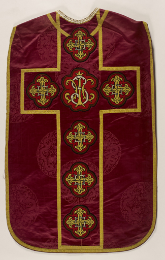 Chasuble rouge avec étole et voile de calice