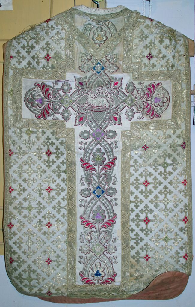 Sommaire des textiles de l'église de Carsan
