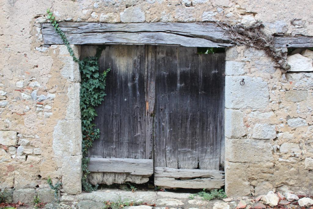 village de Cézan