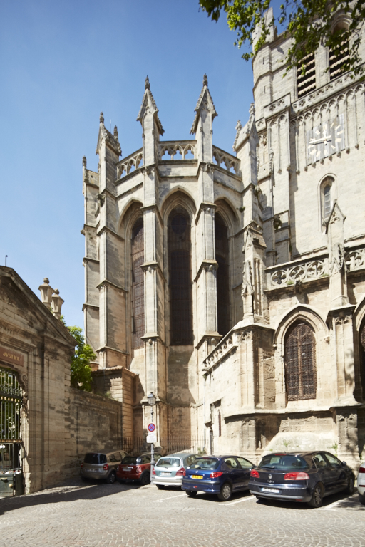 Ancienne cathédrale Saint-Nazaire et Saint-Celse, actuellement église paroissiale