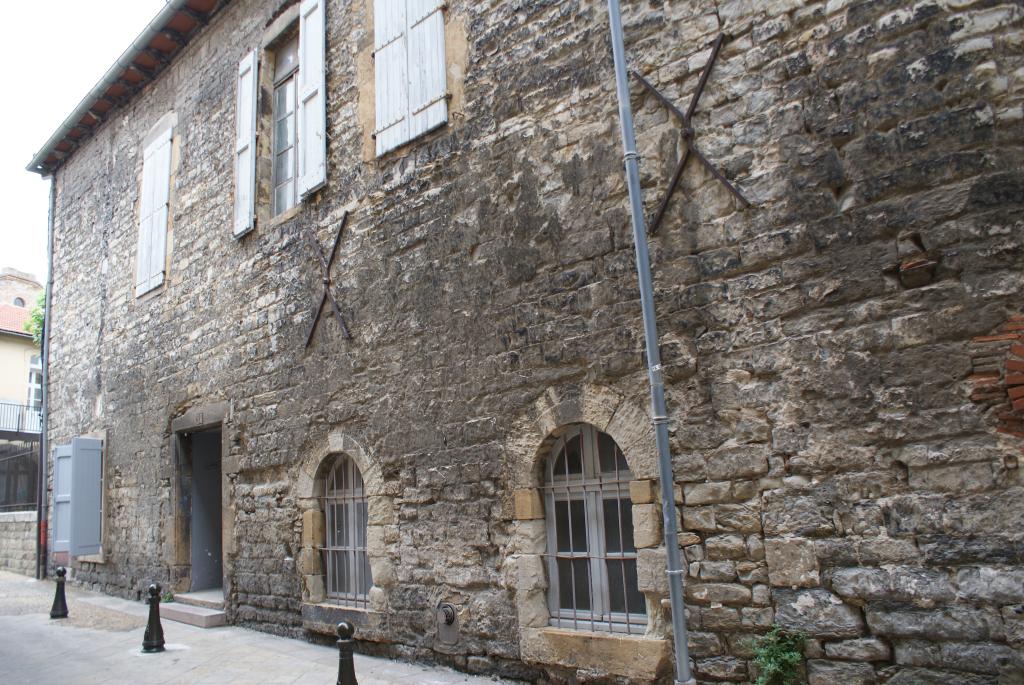 logis puis hôtel puis école dite école du beffroi