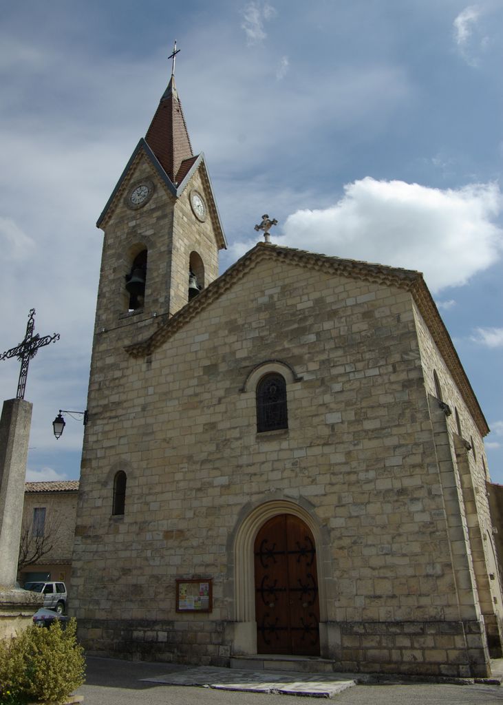 église Saint-Pierre de Saint-Laurent-de-Carnols